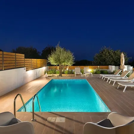 Terpsis Pool