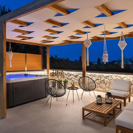 Terpsis Pool Villa Asgourou