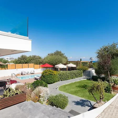 Terpsis Pool Villa *